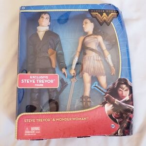 DC Comics Movie Wonder Woman and Steve Trevor Dolls 2-Pack Mattel 2016